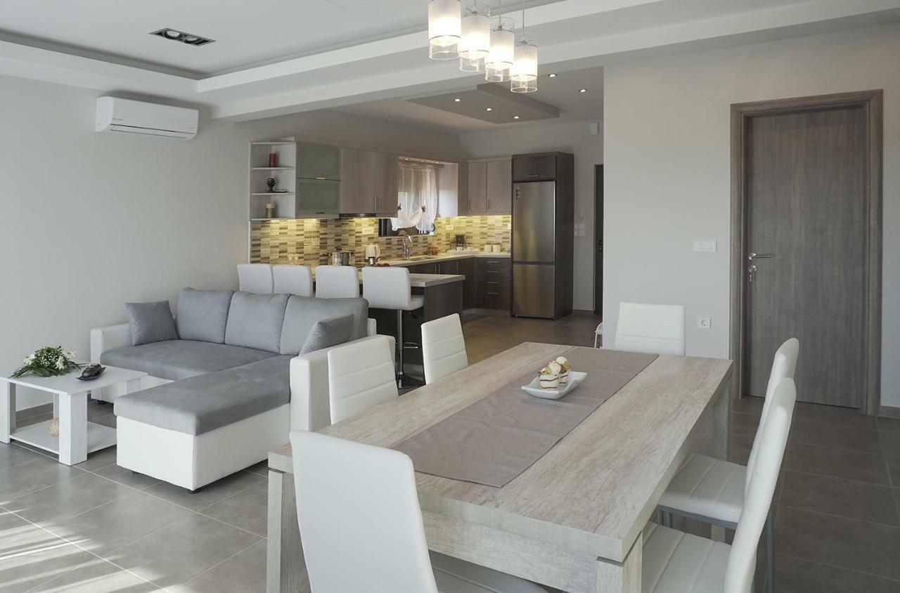 Anastasia'S Luxury Apartments Chrissi Akti Chania Exterior foto