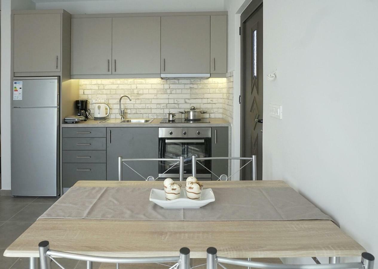 Anastasia'S Luxury Apartments Chrissi Akti Chania Exterior foto