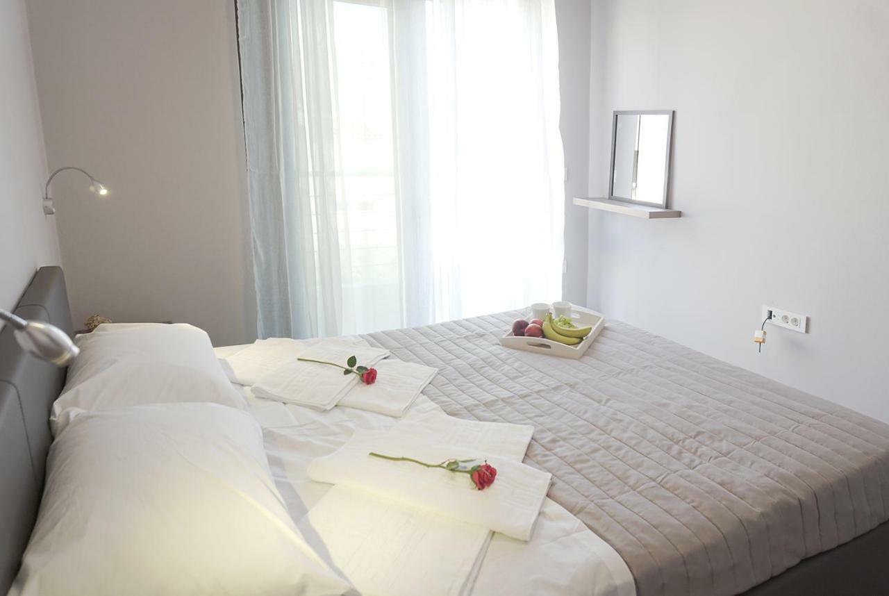 Anastasia'S Luxury Apartments Chrissi Akti Chania Exterior foto